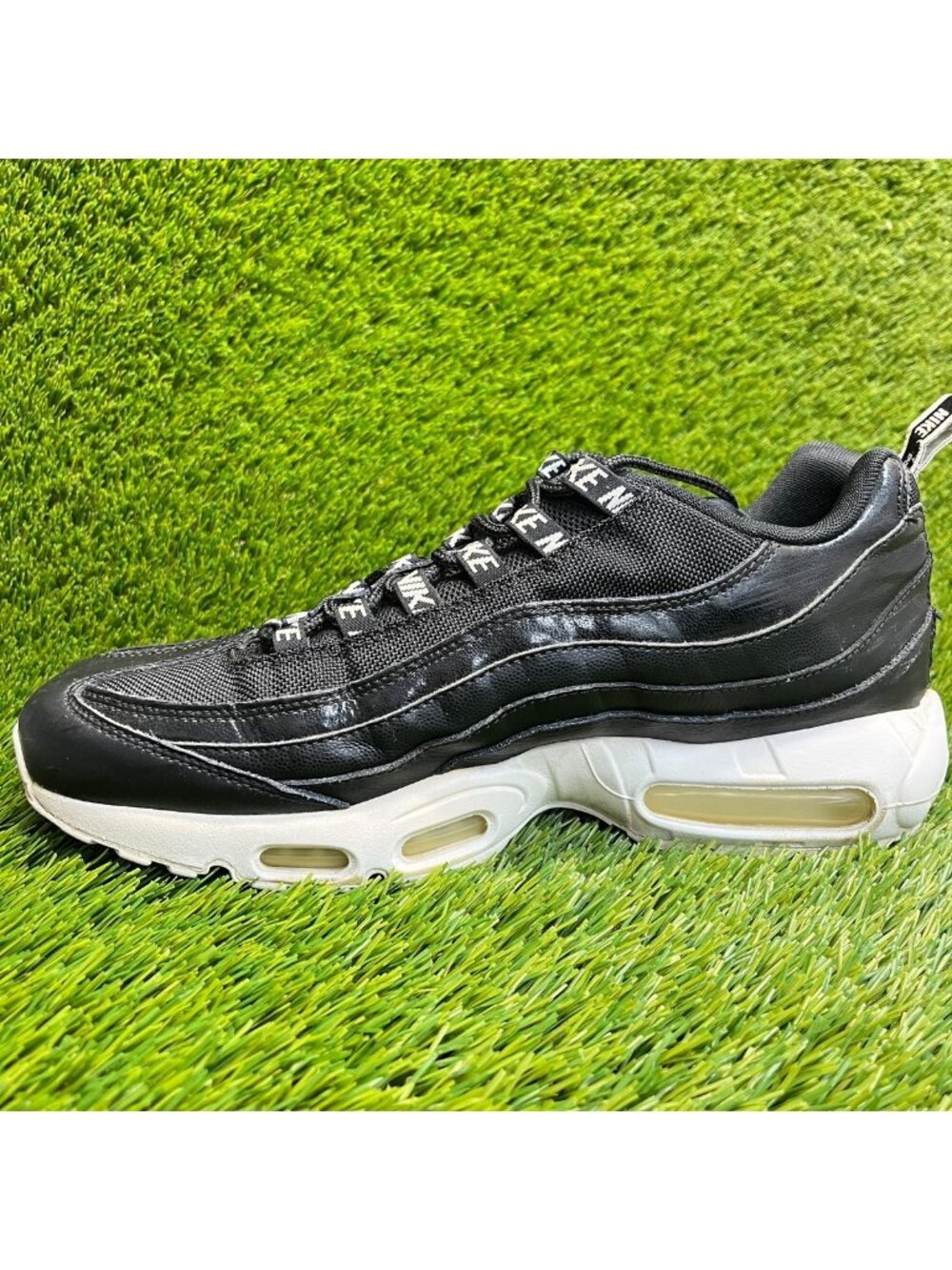 Nike Air Max 95 Premium Mens Size 11 Black White Athletic Running Shoes Sneakers - Picture 3 of 11